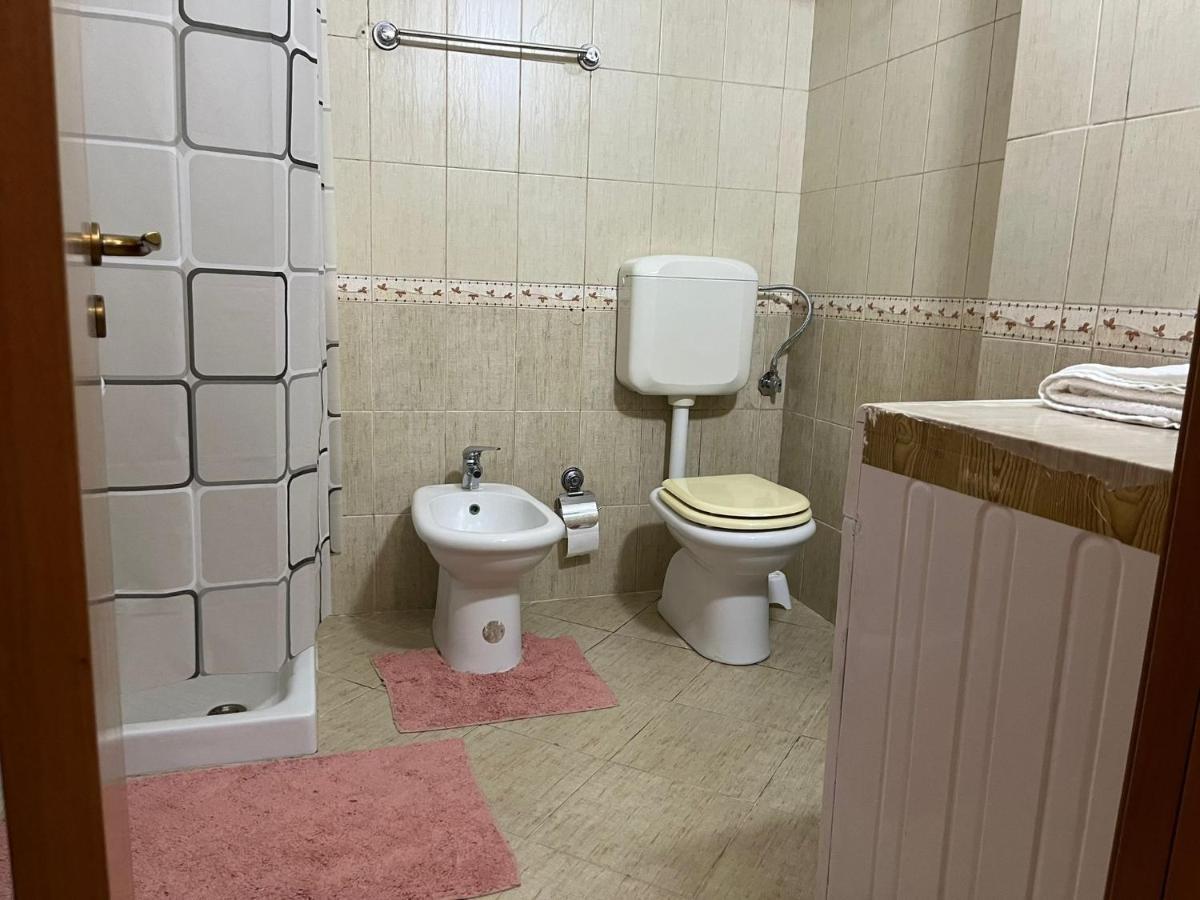 Appartamento Lungomare Vlore con Garage privato Esterno foto